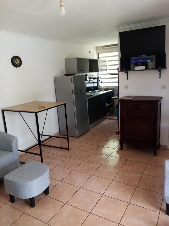 Meuble Le Manguier Apartamento Saint Pierre Exterior foto